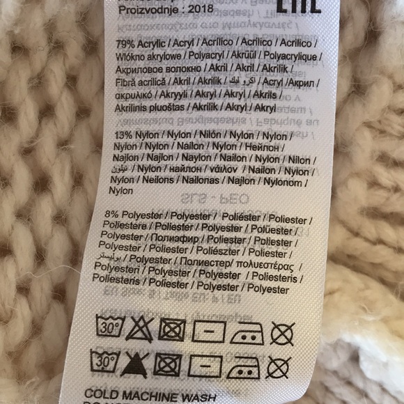 Noisy May Chunky Boxy Soft & Cozy Turtle Neck Hand Knit Look Sweater Size Small - Picture 8 of 12